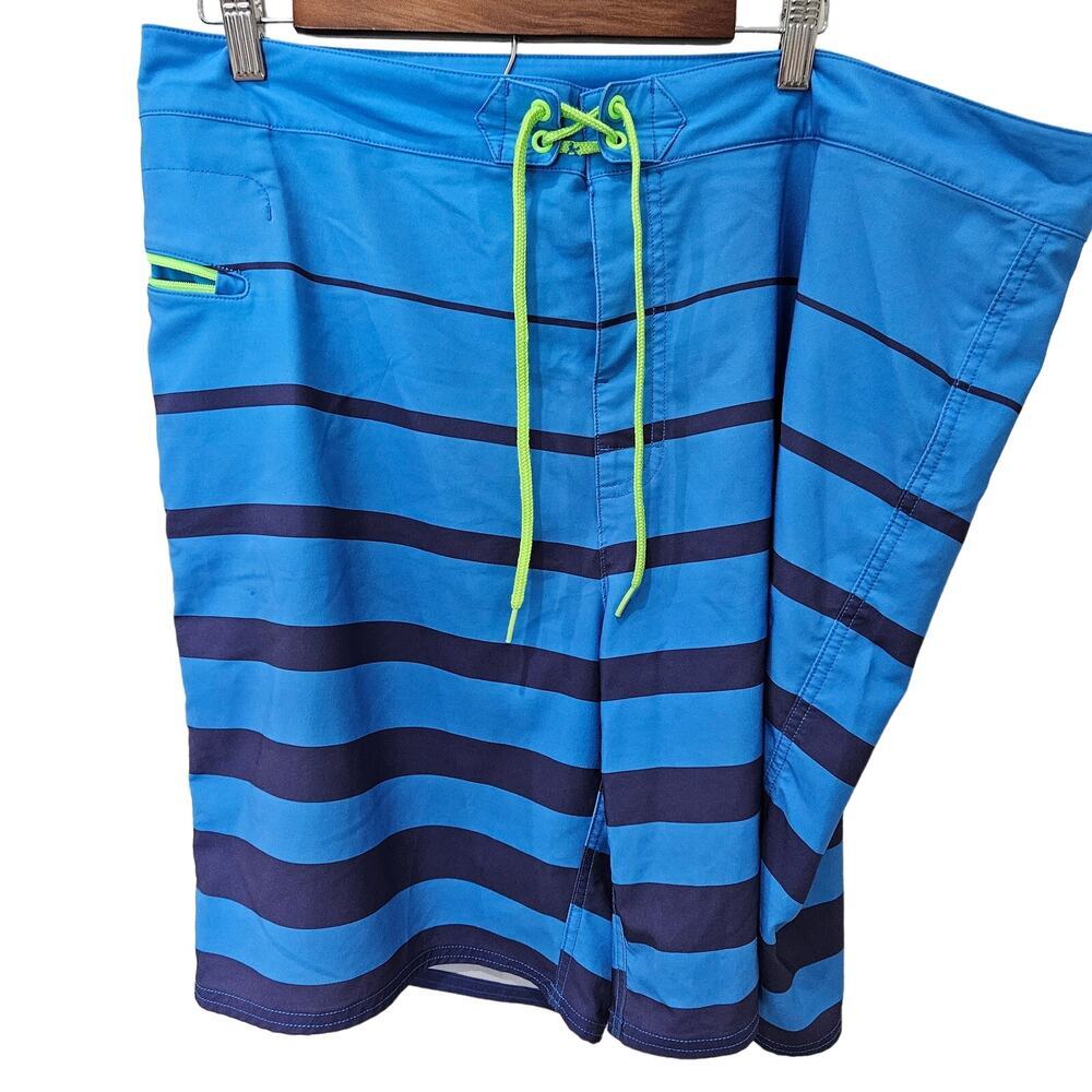 Men's‎ Vineyard Vines Swimsuit Size 38
